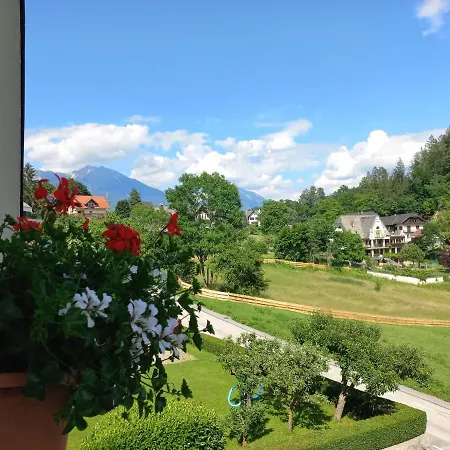 Oriana Guest house 3*